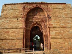 12 Delhi Qutab Minar Tomb of Iltutmish Outside