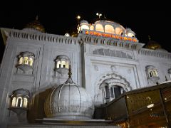 04A I Started To Circle The Gurdwara Bangla Sahib At Night Delhi India