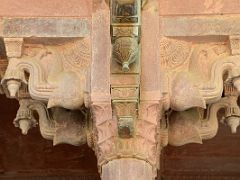 14 Jaipur Amber Fort Diwan-I-Am Hall of Public Audiences Carving At Top Of Pillar