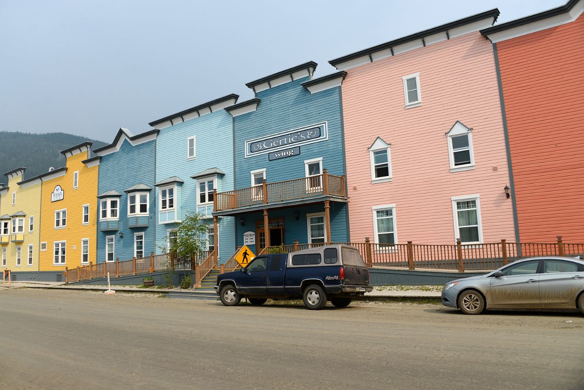 02 Westmark Hotel Gerties Wing In Dawson City Yukon