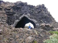 Iceland 06 09 Myvatn Dimmuborgir Kirkjan Outside