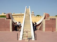01 Jaipur Jantar Mantar Laghu Samrat Yantra Sundial