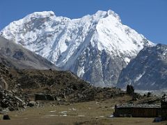 Kangchenjunga 04 02 Tent Peak and Nepal Peak  from Lhonak The best view of Tent Peak (7365m, also called Kirat Chuli) to the left and Nepal peak (7168m) to the right are from Lhonak. Further up at Pangpema; a ridge&hellip;