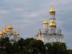 15B The Cathedral of the Annunciation was consecrated in 1489, Cathedral of the Dormition Assumption was consecrated in 1479 in the Kremlin from across the Moscow River Russia
